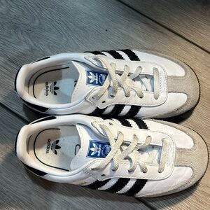 Toddler boy size 10 Adidas Samba black and white classic sneakers